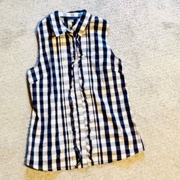 Tommy Hilfiger Navy/White Gingham Sleeveless Ruffle Button-up Size S- Like New! - Picture 4 of 10